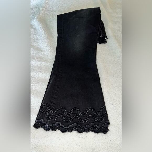 FRAME Eyelet - Hem Cropped Flared Jeans - Lacey - size 28 - F20 - Picture 9 of 12
